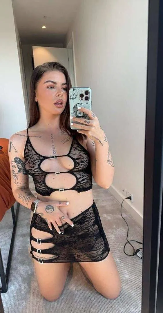 Cassienixon047