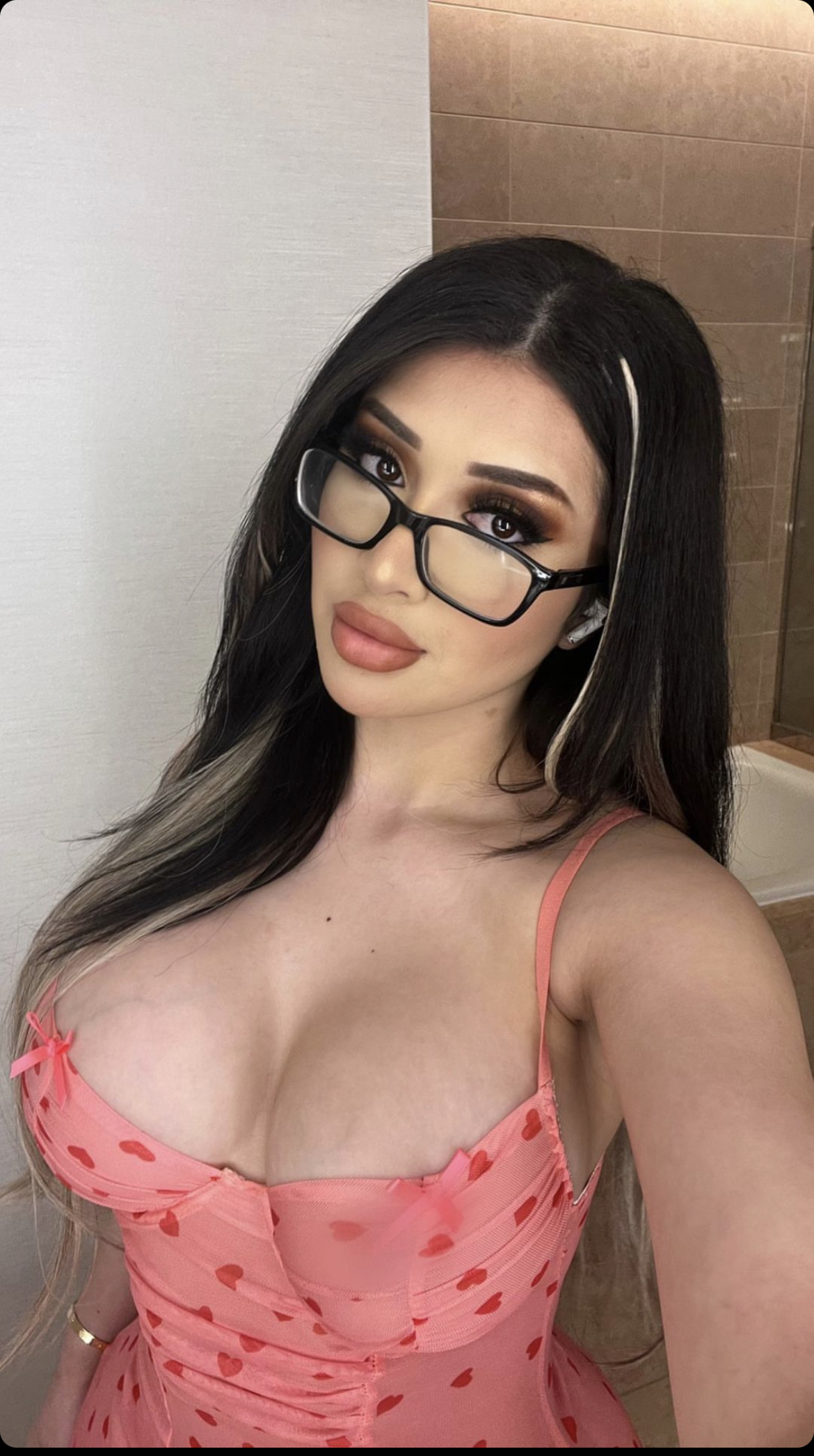 Ava