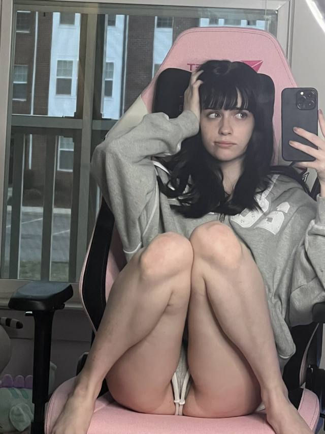ย lenadarshelle