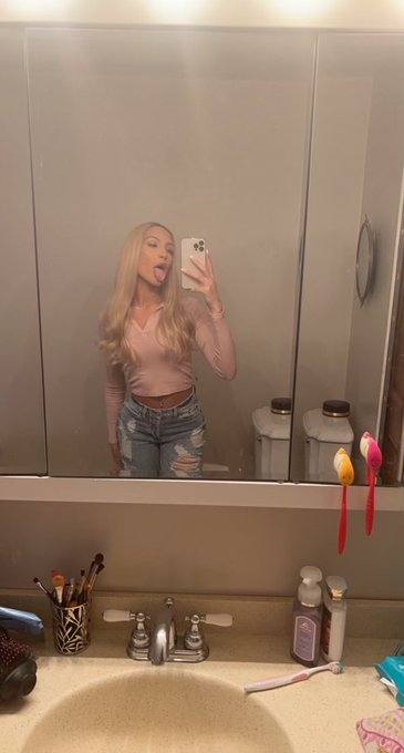 Β ellaalison555