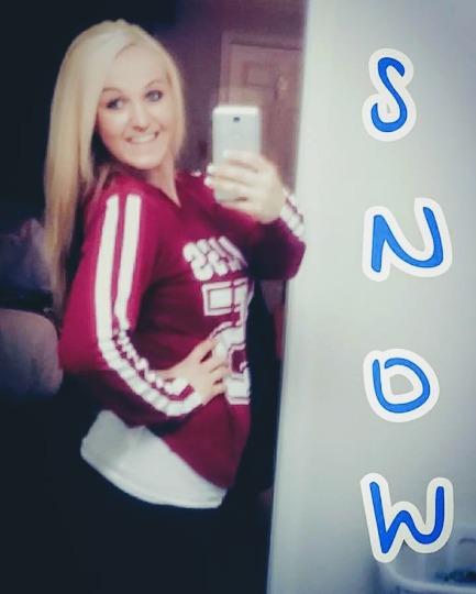 ย Snow