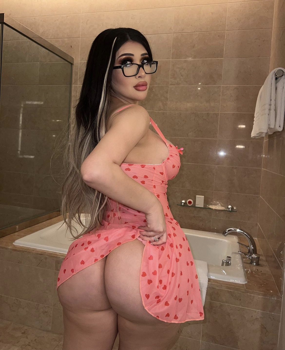 Ava